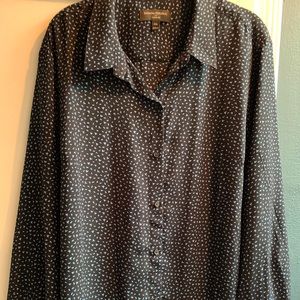 Tunic length banana republic blouse. Button down. Black with blue print. XXL.